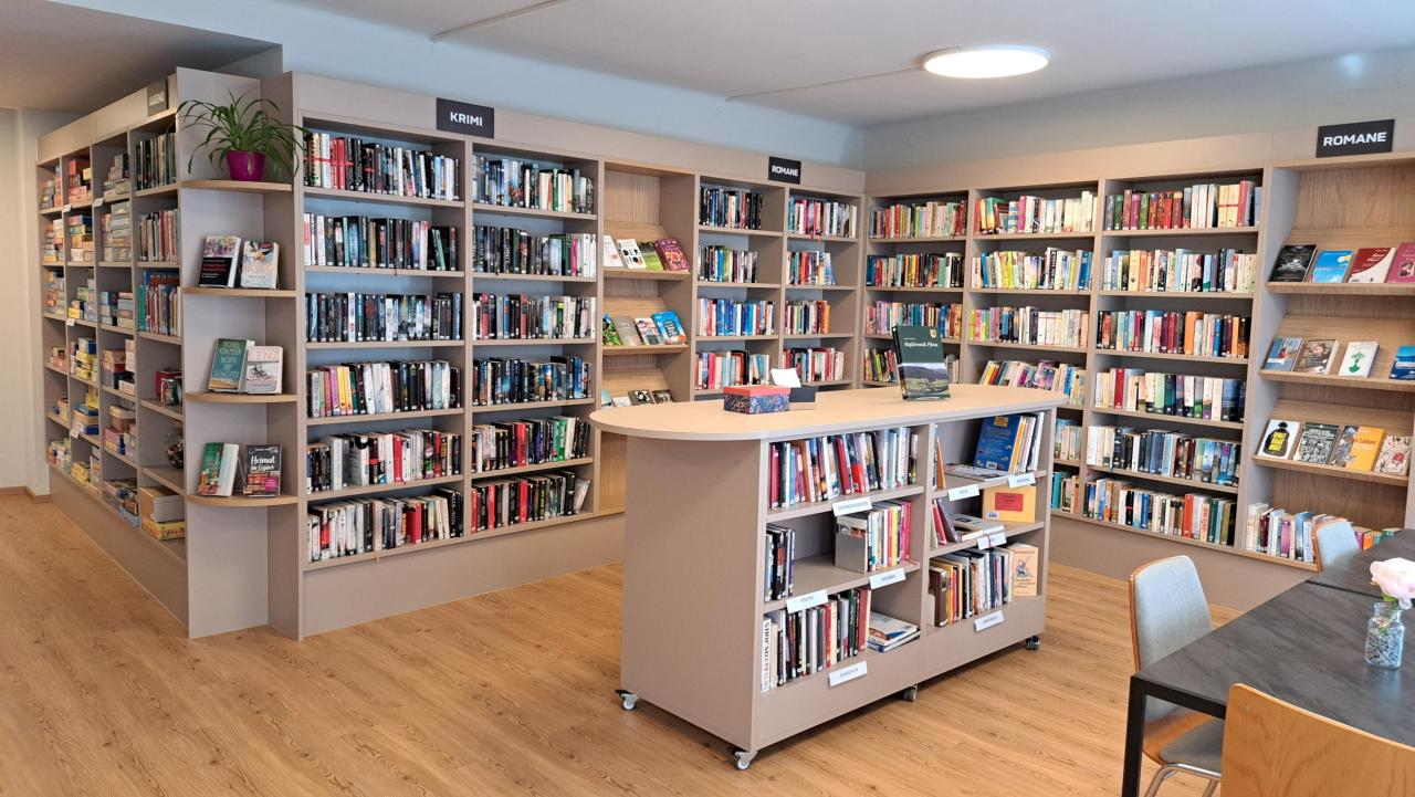 Innenansicht der Bücherei Matrei